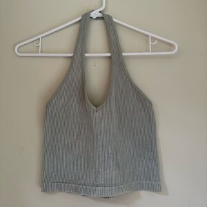 Ribbed halter tank